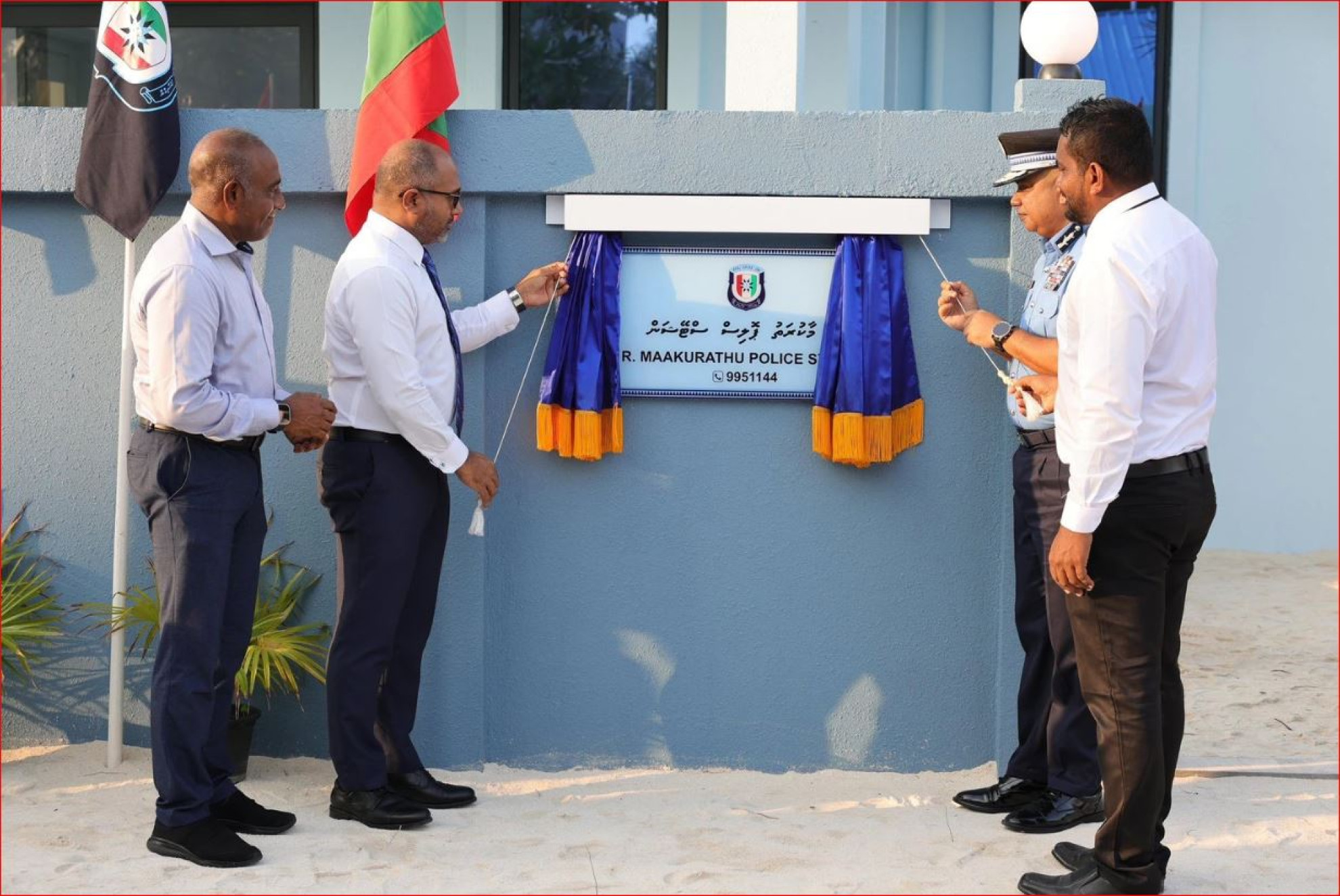 ރ. މާކުރަތުގައި އަލަށް އިމާރާތްކުރި ފުލުހުންގެ މަރުކަޒު ހުޅުވައި ޚިދުމަތް ދޭން ފަށައިފި