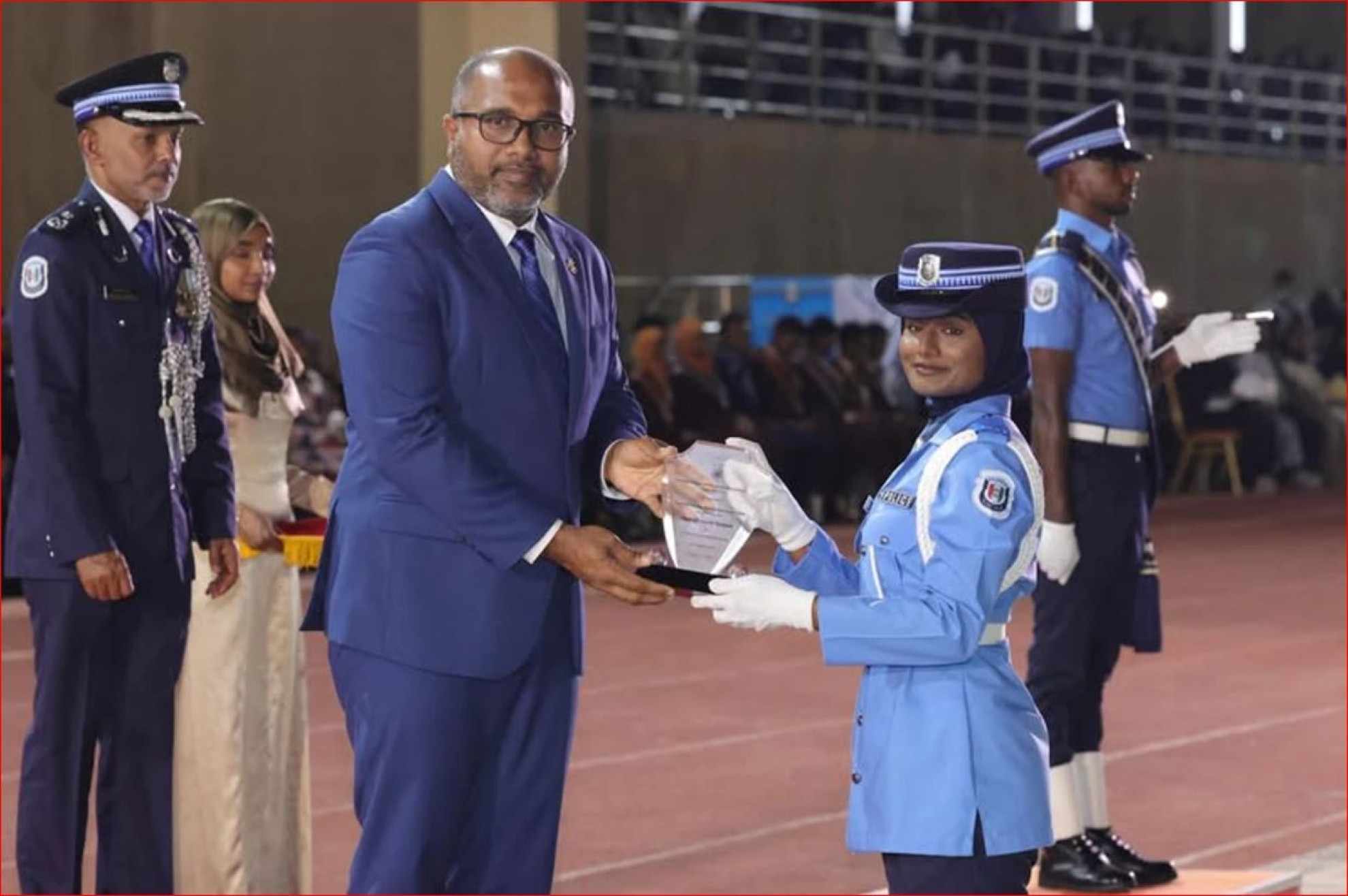 ރައްޔިތުން އެދެނީ ރާއްޖޭގެ ސަލާމަތާއި ރައްކާތެރިކަން 100 އިންސައްތަ ކަށަވަރުވެފައި އޮންނަން: ވަޒީރު