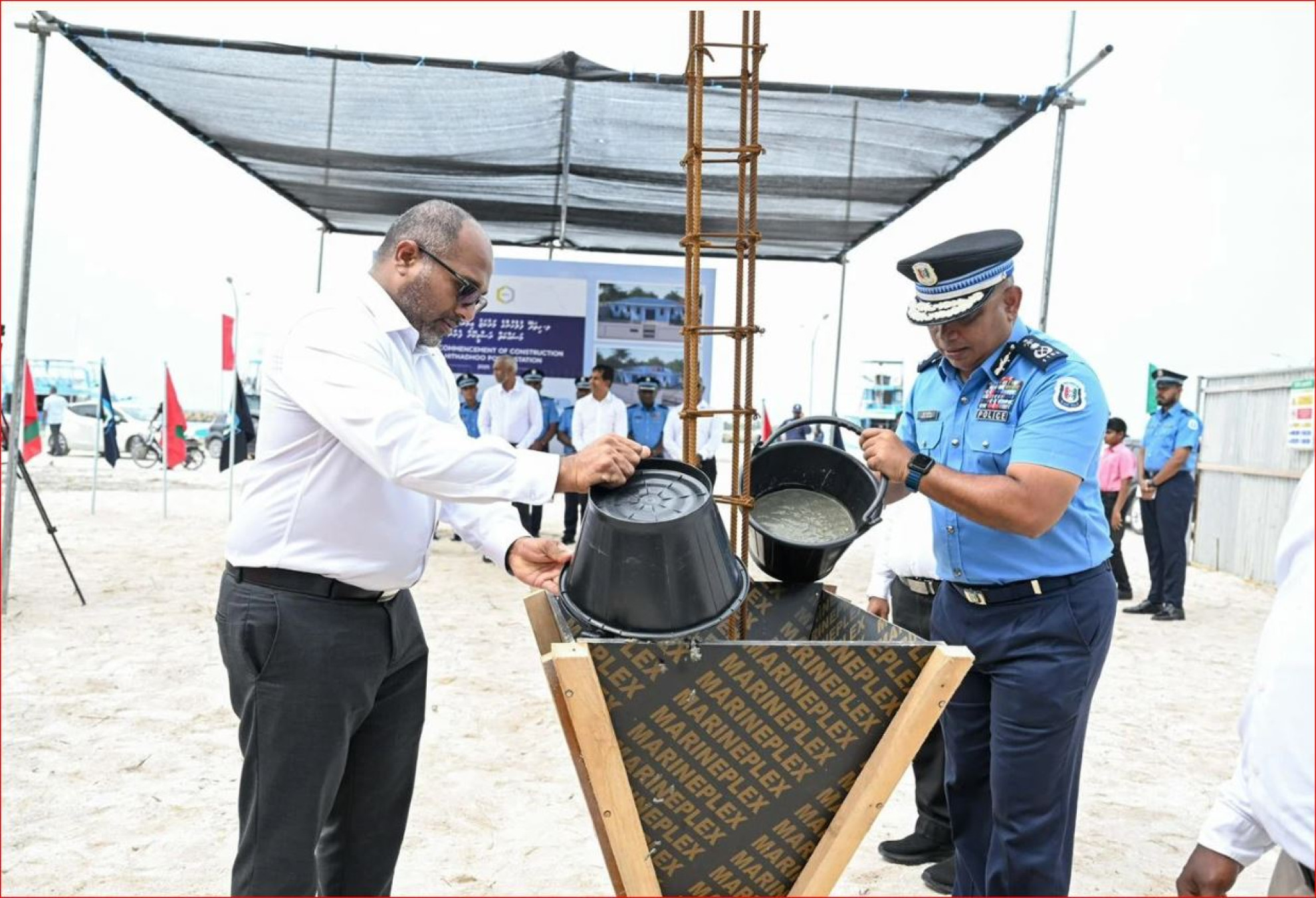 ލ. ހިތަދޫގައި ޤާއިމްކުރާ ފުލުހުންގެ މަރުކަޒުގެ ޢަމަލީ މަސައްކަތްވެސް ފަށައިފި